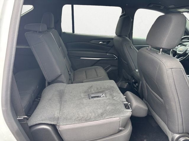 2024 Chevrolet Traverse LS