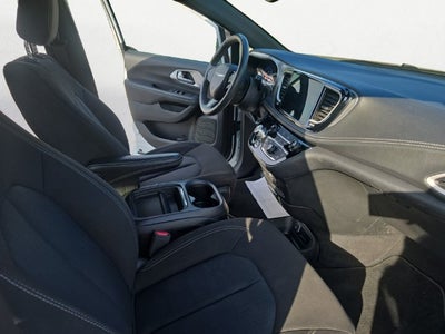 2023 Chrysler Pacifica Touring