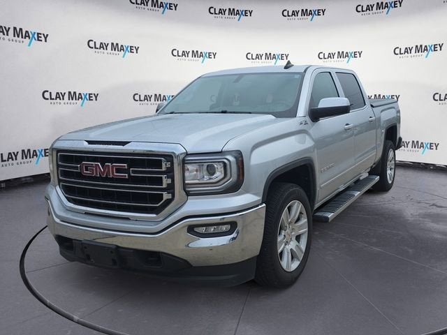 2018 GMC Sierra 4WD Crew Cab Short Box SLE's photo