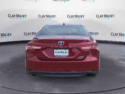 2020 Toyota Camry Hybrid XLE