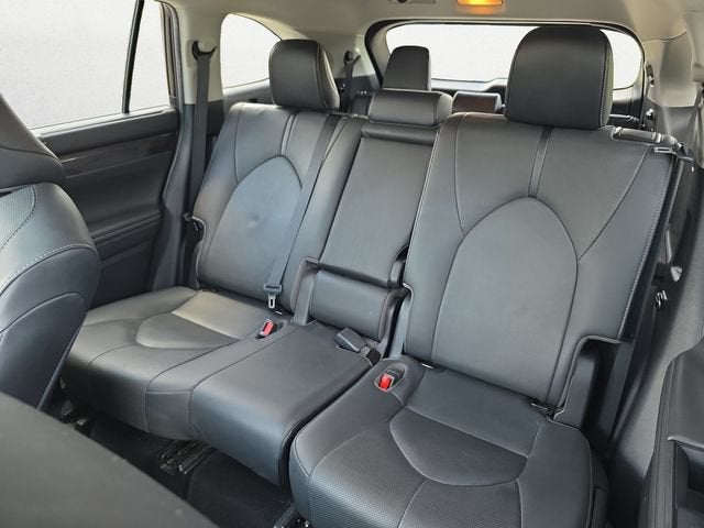 2021 Toyota Highlander Hybrid Limited
