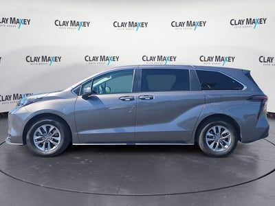 2024 Toyota Sienna LE