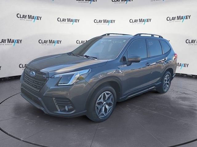 2022 Subaru Forester Premium's photo