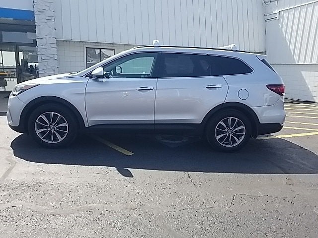 Used 2018 Hyundai Santa Fe SE with VIN KM8SMDHF8JU261928 for sale in Mountain Home, AR